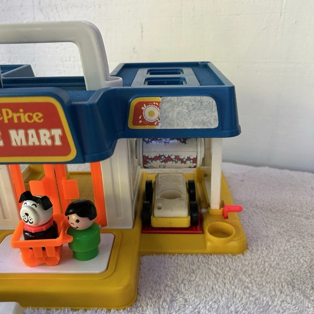 Fisher Price Vintage Little People Mini Mart #2580 With Cars People Figures EUC